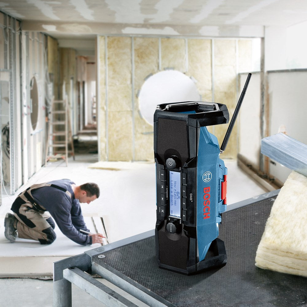 BOSCH GPB 18V-2 SC ACCU RADIO           C&G - IN DOOS
